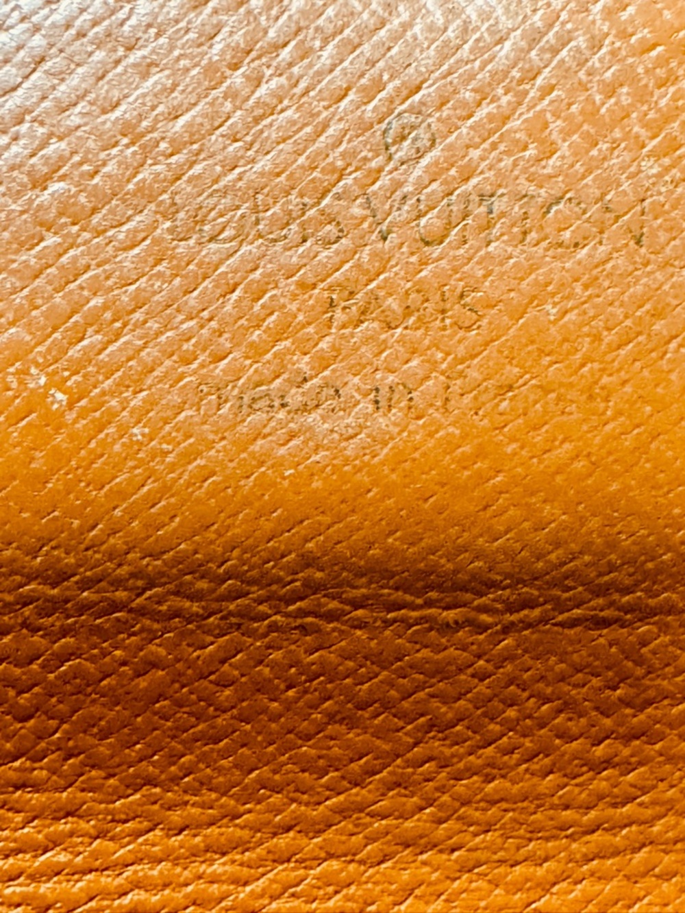Louis Vuitton Monogram Sarah Long bifold Chain Wallet. - Picture 10 of 13